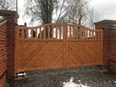 woodgrain aluminium gates